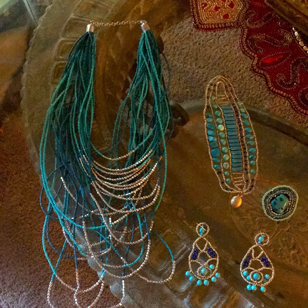 Silver/Turquoise Beaded Necklace, bracelet, Earrings & ring…It’s Stunning!